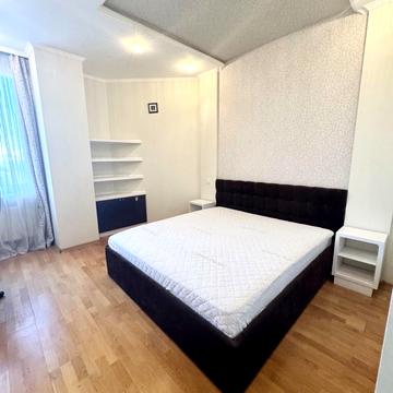 Добровольців вул. (Маршала Говорова), 18а