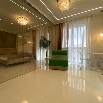 Київська набережна вул., 4