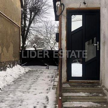 Продаж Будиноку в Мукачево ( дворова система)