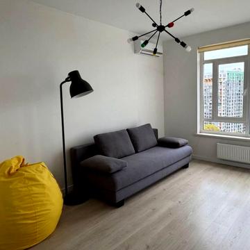 Ракетна вул., 24