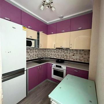 Степана Бандери вул., 14