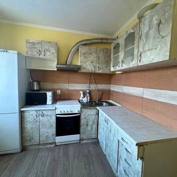 Здам 2х кімнатну квартиру в центрі , від власника