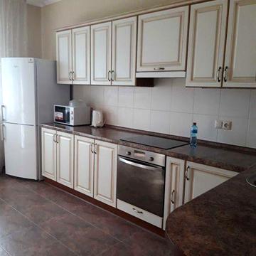 Сдам двухкомнатную квартиру Ул. Скрипника 40 (Островского 40)