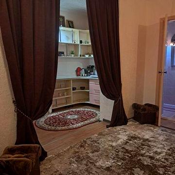 Затишна 2 кімнатна квартира. Центр.