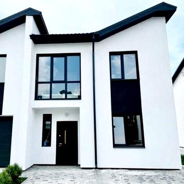 Кутовий, крайній цегляний,будинок,таунхаус.Площа 135м² 2,5ст газ гараж