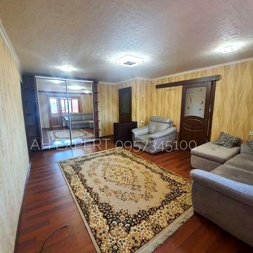 3х, 5/9, в Дніпров-му районі, правий берег