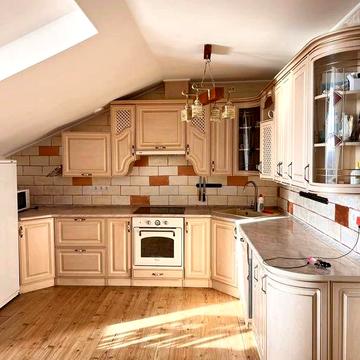 Продається 3 кімнатна квартира на пров. Тарнавського