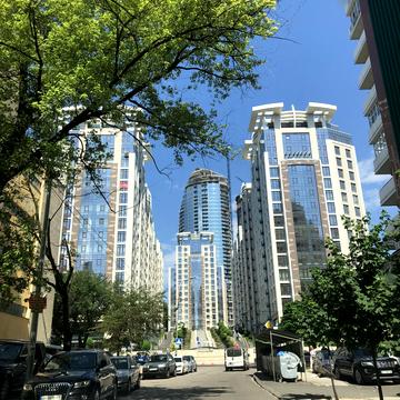 Саперне Поле вул., 5