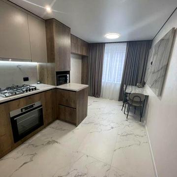 Продаж 1 км квартири з ремонтом в новобудові на Білогірській