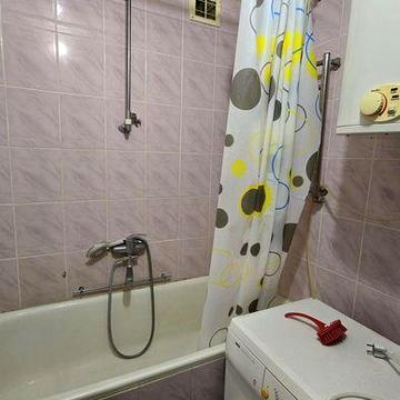 Простора 1к кв на Янгеля. Вільна