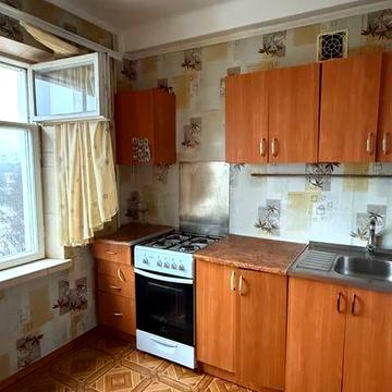 Продам 2 ком .квартиру .Осипенковский район