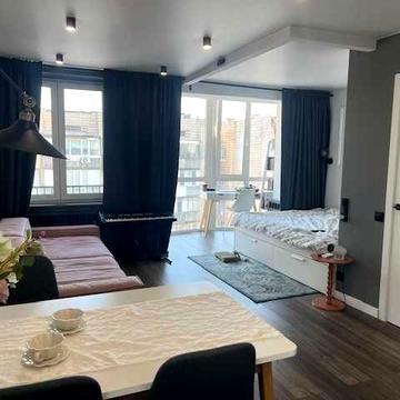 Юрія Ільєнка продаж чудової 1-но кімнатної поруч метро