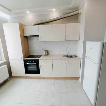 Сдается 1 комн. кв, в новом жк на Небесной Сотне/Левитана