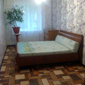 Трикімнатна квартира у Шуменському мікрорайоні