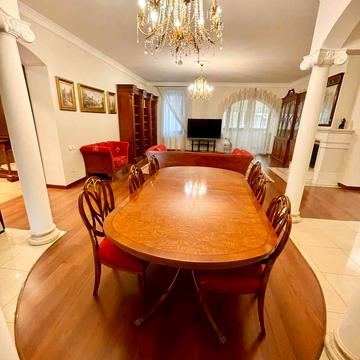 Старокозацька вул. (Комсомольська), 40