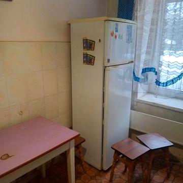 Сдам трикімнатну.Гастелло 28