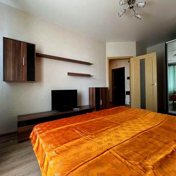 Здам на довгостроковий термін 1 КІМ квартиру, ЖК «Версаль парк»