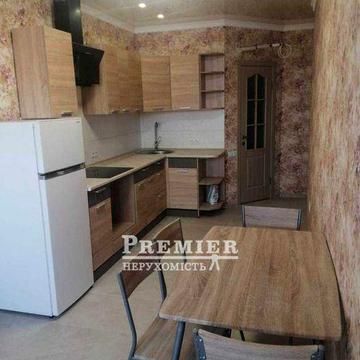 1-кімнатна квартира 43 кв.м Простора. Якісний ремонт. р-н ТЦ Атріум