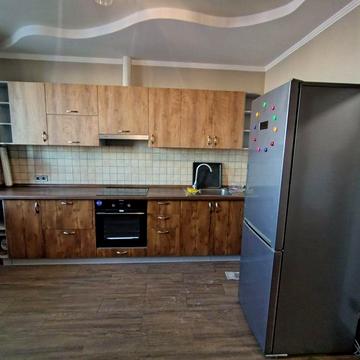 ЖК Новомостицько-Замковецький, 2-кімн.кв, вул.Сергія Данченко 34.
Дві