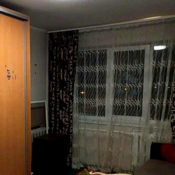 Продам 1комн квартира -студия ,метро Индустриальная 11000 торг