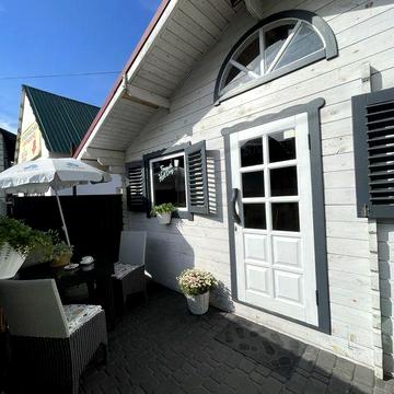 Продам  деревʼяний  перевезний будиночок, без землі.