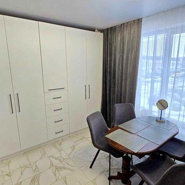 Живи, радій, мрій, кохай