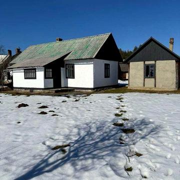 Продається  будинок в с. Верещиця 25 сот