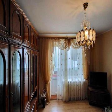 3 к квартира, площа 65 кв.м., косметичний ремонт, 6 поверх.