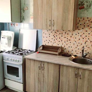 Аренда‼️ 1о ком квартира на Черемушках 2й этаж, газ.