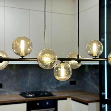 Сучасний будинок з новим ремонтом, з газом