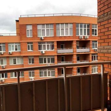 Срочно продам 1 ком квартиру в новом доме, 47 кв. м Центр.