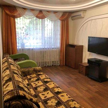 Сдам 2-х. комнатную квартиру ул. Рабочая-ул. Профессора Герасюты.