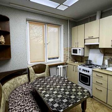 У продажу добротна 2к квартира! Виставка! ід 42407