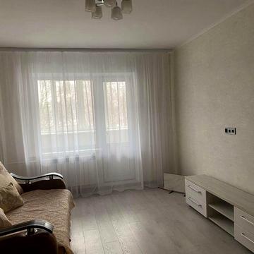 Перша оренда однокімнатна після ремонту Ревуцького 11а