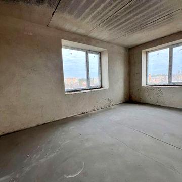 ПРОДАМ Простору 2к квартиру без ремонту з газом ЖК Озерний Клуб