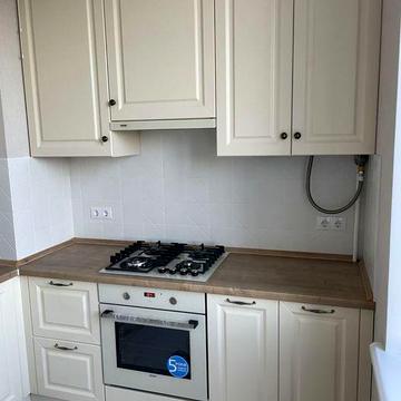 Поділ 2 кімнатна квартира на зупинці Млинкомбінат