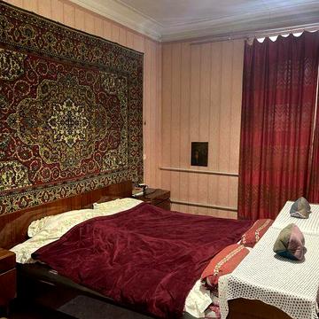 Сдача четырехкомнатной квартиры в центре