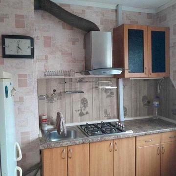 Сдам 1 ком. 2/9 ул Крапивницкого 1 ст. Люст.дороги