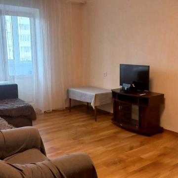 Оренда 1 кімнатної кв.+ страховий платіж.Власник