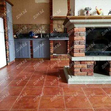 Трикімнатна дворівнева квартира в центрі