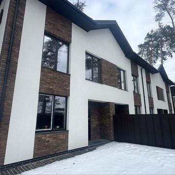 Акційна ціна! Цегляний Таунхаус біля Центрального парку