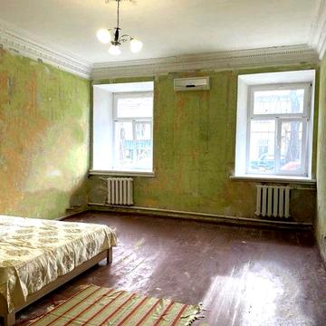 Сдам 2-х комнатную квартиру в центре.