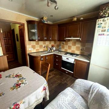 Продам 2 х комнатную квартиру Шевченковском р-не