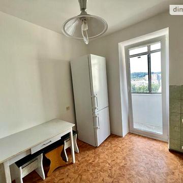 Довгострокова оренда 1к Квартира Липи Юрія вулиця