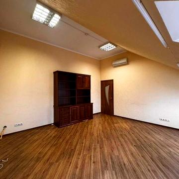 Оренда квартири  в центрі,Прорізна, Хрещатик 32 Б