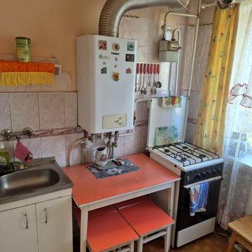 Продаж двохкімнатной квартири на набережній Черемушки.