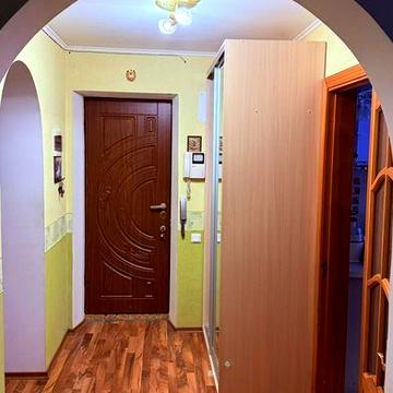 Простора 3-кімнатна (перероблена с 4-х кімнатеої).Розглянемо Держ.пр