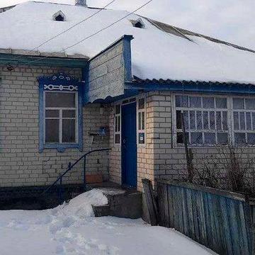 Продається будинок у мальовничому селі — ідеальний для життя або дачі