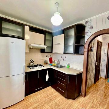 Світло не вимикають! 1-кімн. 37 кв.м Р-н Центр. Ремонт. Меблі. Техніка