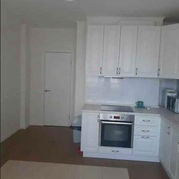 3к. квартира в новом доме из красного кирпича с ремонтом, мебелью КК